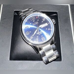 Men’s HUGO BOSS Watch 279.1.14 2871 works but dead battery